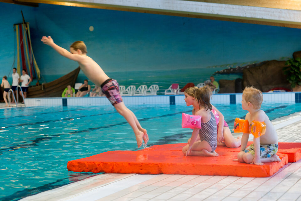 Wedstrijdbad - Vakantiepark Marveld Recreatie