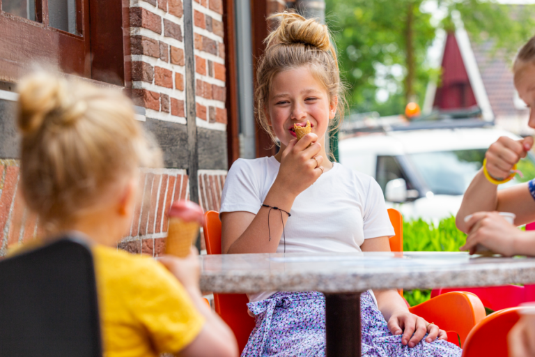 Italian ice cream parlor