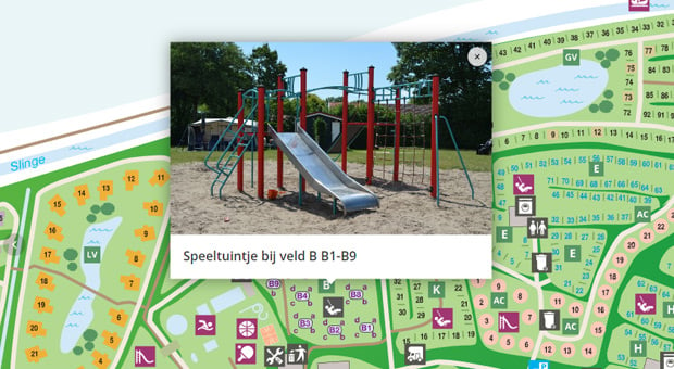 Waterglijbanen, wildwaterbaan en spraypark