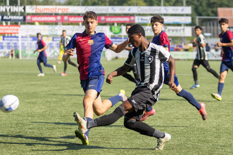 FC Barcelona en Botafogo in Ajax tijdens het Marveldtoernooi 2025